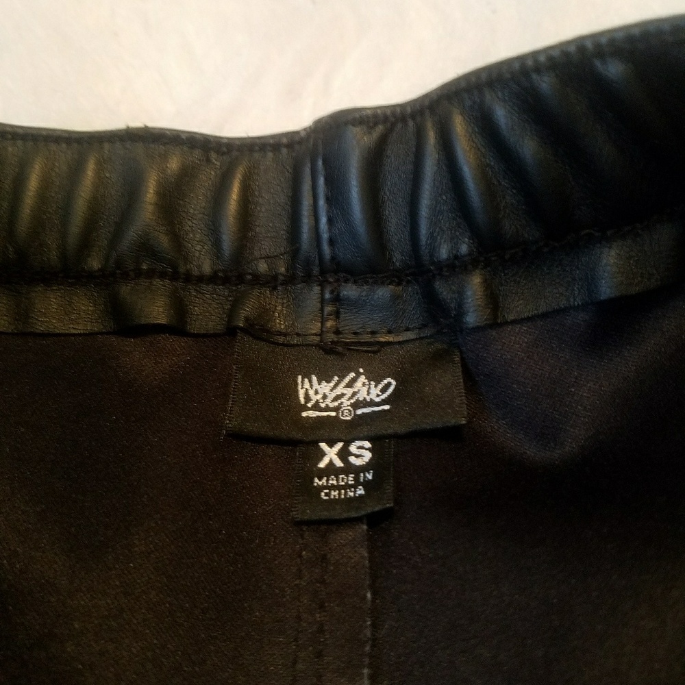 stretch faux leather pants - Picture 3 of 4